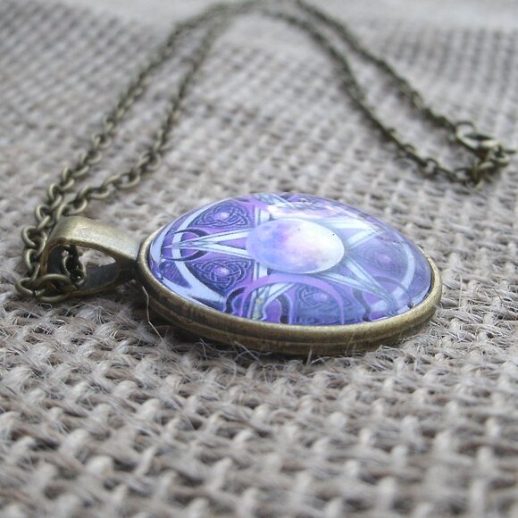 Goddess Symbol Pentacle Glass Cabochon Pendant Necklace - Picture 5 of 12